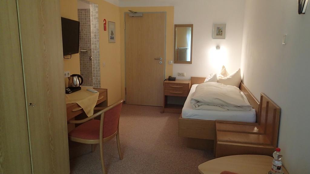 Hotel Bavaria Bad Wiessee Oda fotoğraf